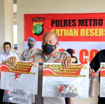 Polisi Amakankan Pembuat Miras Oplosan Ciu di Bekasi, Omset Perbulan Capai Rp100 Juta