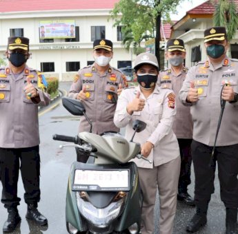 Bagikan 10 Motor, Cara Polres Pelalawan Ajak Masyarakat Ikuti Vaksinasi