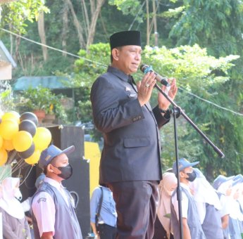 Jadi Pembina Upacara di SMAN 7 Wajo, Amran Mahmud Sampaikan Ini
