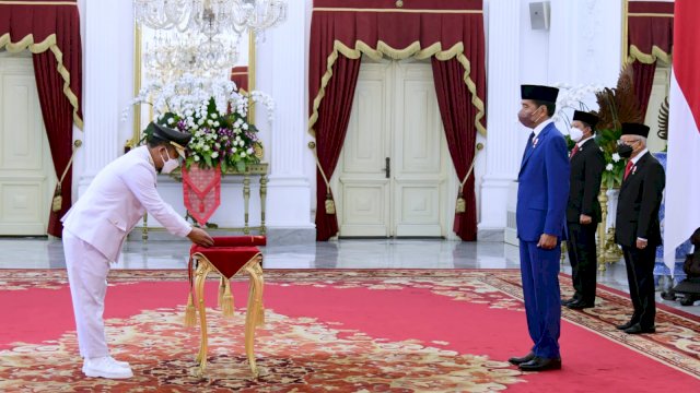 Pelantikan Gubernur Sulsel sisa masa Jabatan 2018-2023 Andi Sudirman Sulaiman, oleh Presiden Joko Widodo di Istana Negara Jakarta Pusat, Kamis (10/03/2022). (Foto: Muchlis Jr - Biro Pers Sekretariat Presiden)