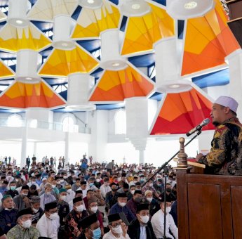 Mulai Digunakan Salat, Warga Senang Komitmen Pemprov Sulsel Rampungkan Masjid Kubah 99 Asmaul Husna