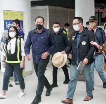 Tiba di Kaltim, Kang Emil Sebut Tanah dan Air Jawa Barat Akan Bersatu di IKN