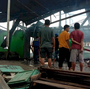 Dilalap Si jago Merah, Tiga Rumah di Jeneponto Rata Dengan Tanah
