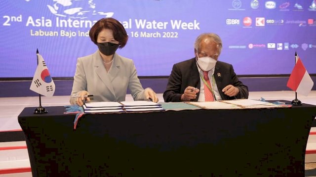 Menteri Lingkungan Hidup Korea Selatan Han Jeoung Ae dan Menteri PUPR di AWC, Selasa (15/03/2022). (Istimewa)