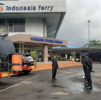 Tim penjinak Bom Satbrimob Polda Banten&nbsp; Datangi Pelabuhan Merak, Ini yang Dilakukan
