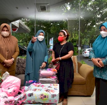 Naoemi Octarina Jenguk Bayi yang Diduga Korban Pelecehan Asal Jeneponto