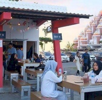 Maksimalkan Pelayanan dan Berdayakan UMKM, Perseroda Sulsel Berlakukan Voucher Belanja di Lego-lego