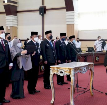 Gubernur Andi Sudirman Lantik 6 Pejabat Lingkup Pemprov Sulsel Hasil Lelang Jabatan