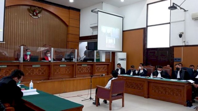 Suasana Sidang Putusan Pengadilan Negeri Jakarta Selatan Kasus Penembak Laskar FPI, Jumat (18/3/2022). (Istimewa)