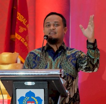 Gubernur Sulsel Berkoordinasi Dirut RSUP Wahidin Mengenai Kondisi Mahasiswa Korban Terkena Busur di Matanya