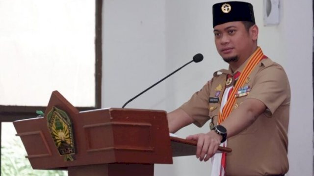 Bupati Gowa sekaligus Ketua Majelis Pembimbing Cabang (Mabicab) Gerakan Pramuka Kwartir Cabang Gowa Adnan Purichta Ichsan saat membuka Rapat Kerja Cabang Gerakan Pramuka Kwarcab Gowa, di Baruga Karaeng Galesong, Kantor Bupati Gowa, Selasa (22/03). (Ist)