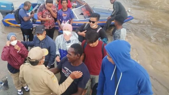 Rombongan Humas Kementerian Sosial RI tiba di Kabupaten Asmat, Jumat (25/03/2022). (Istimewa)