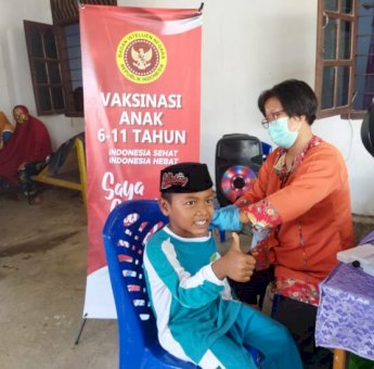 Binda Sulbar Gelar Vaksinasi Massal Berhadiah di SD dan Ponpes