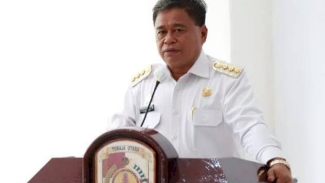 Bupati Toraja Utara, Yohanis Bassang. (Foto: Medium)