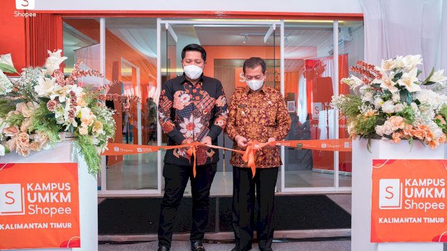 Wakil Gubernur Kaltim Hadi Mulyadi, dan Head of Public Policy Shopee Indonesia Radityo Triatmojo, saat meresmikan Kampus UMKM Sohpee di Samarinda (Istimewa)