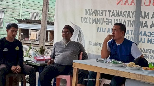 Ketua DPD PAN Luwu Utara, Karemuddin saat bersilaturahmi di Desa Munte, Kecamatan Tanalili, Rabu (16/3/2022). (Foto: Istimewa)