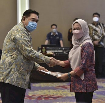 Komitmen Akselerasi Reformasi Birokrasi, Bupati Luwu Utara: Pemerintah itu Melayani Bukan Dilayani