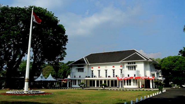 Rumah Jabatan Gubernur Sulsel yang terletak di Jalan Jenderal Sudirman Kota Makassar. (Foto: Sindonews)