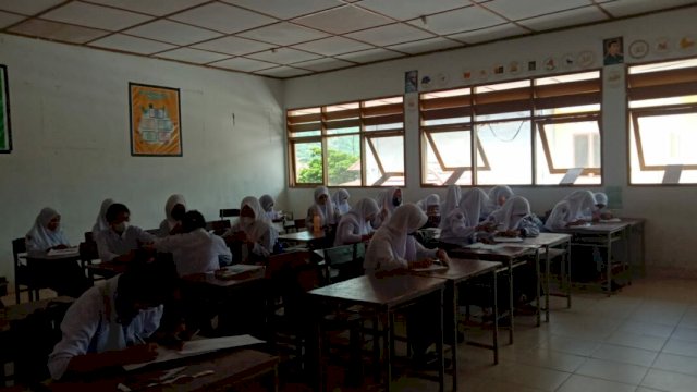 Suasana Belajar SMKN 1 Palopo, Selasa (1/3/2022).