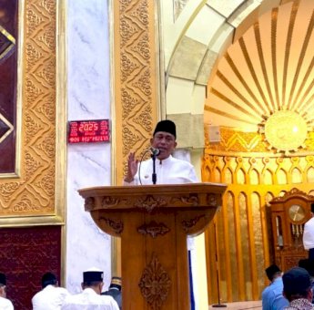 Tarwih Pertama Ramadhan 1443 H, Bupati Wajo Bawakan Ceramah di Masjid Agung