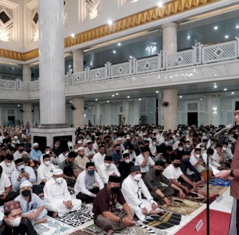 Aturan Masjid Dilonggarkan, Bupati Gowa Minta Warga Disiplin Masker