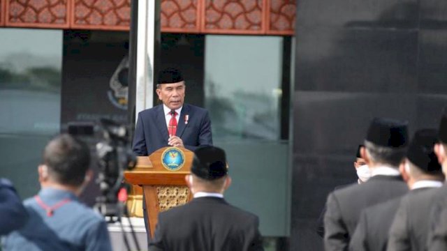 Letjen TNI (purn) Hinsa Siburian, memberikan arahannya di HUT Badan Siber dan Sandi Negara, Senin (04/04/2022). (Istimewa)