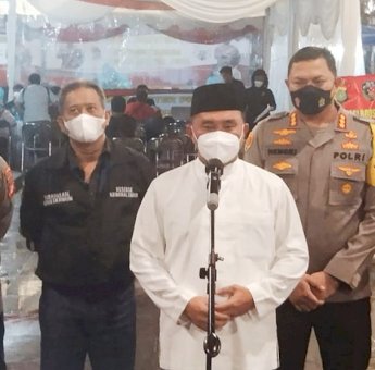 Kapolda Metro Jaya Sambangi Vaksinasi Covid-19 Malam Hari di Masjid Istiqlal