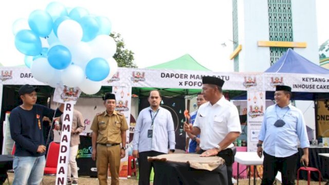Bupati Bulukumba Muchtar Ali Yusuf membuka event Ramadan Fest di Pelataran Masjid Agung Bulukumba, Senin (04/04/2022). (Ist)