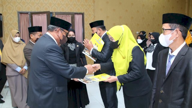 Wakil Bupati Soppeng Lutfhi Halide Lantik 50 Pejabat, Jumat (8/4/2022). (Istimewa)