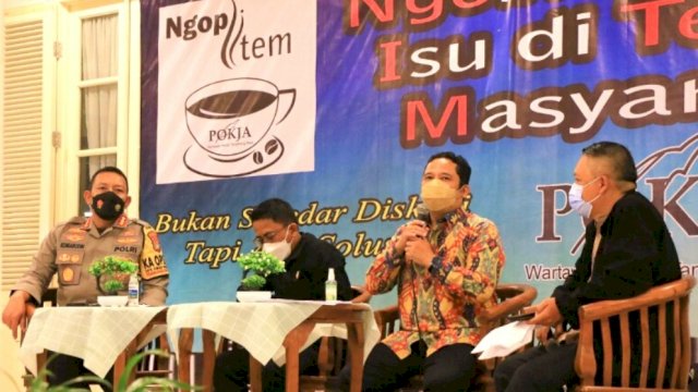 Walikota Tangerang, H Arief R Wismansyah berdiskusi seputar larangan Sahur On The Road, Jumat (08/04/2022). (Ist)