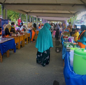 Belanja di Pasar Ramadan Mamuju Gratis Pakaian Muslim, Ini Syaratnya