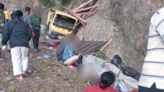 Kecelakaan maut tunggal Truk di Pegunungan Arfak, Papua Barat, Rabu (13/04/2022). (Foto: Antara)