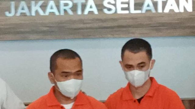 Putra Siregar dan Rico Valentino tersangka kasus pengeroyokan. (Ist)