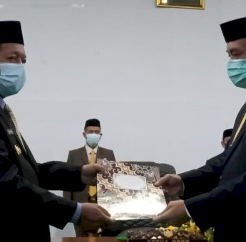 Terima LKPJ 2021 Dari Ketua DPRD, Ini yang Disampaikan Bupati Soppeng Andi Kaswadi
