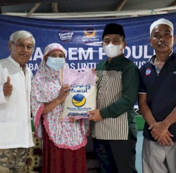 Bantu Ringankan Beban Warga Parepare, TSM Bagi-bagi Beras