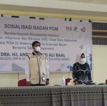 Legislator Pusat Andi Ruskati Sosialisasikan Bahaya Obat dan Makanan ke Warga Mamuju