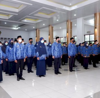 Kamsina Harap CPNS Pemkab Gowa yang Terima SK Dapat Loyal dan Disiplin