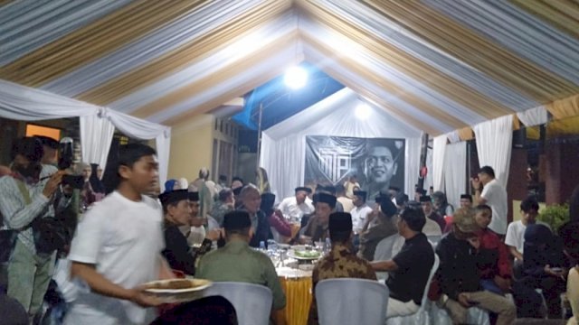 Acara Buka Puasa Bersama di Kediaman Mualim Tampa di Kabupaten Sinjai, Rabu (27/04/2022). (Istimewa)