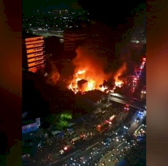Pasar Gembrong Jakarta Timur Ludes Dilalap Sijago Merah