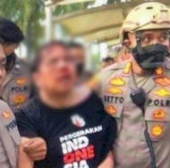 Ade Armando Babak Belur Saat Hadir di Unras BEM SI
