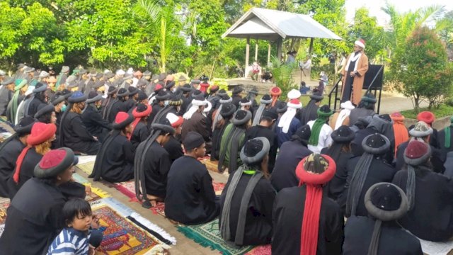Jamaah Annadzir di Kabupaten Gowa, Sulawesi Selatan, mulai berpuasa hari Jumat (01/04/2022), namun puasa penuh 1 Ramadhan 1443 H dimulai hari Sabtu (02/04). (Istimewa)