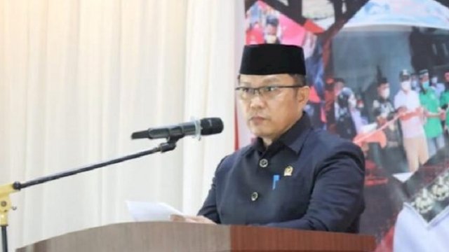 Ketua DPRD Luwu Timur, Aripin, memberikan sambutan saat Musrenbang dalam rangka penyusunan RKPD Kabupaten Luwu Timur tahun 2023, di Gedung Wanita Simpurusiang, Kamis (17/03/2022). (Istimewa)