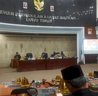 6 Fraksi DPRD Luwu Timur Bacakan Pandangan Umum Ranperda Perubahan APBD 2022
