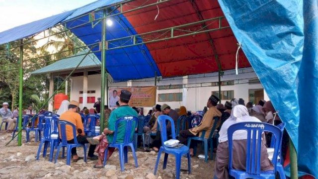 Anggota Dewan Perwakilan Rakyat Daerah ( DPRD) Kabupaten Luwu Timur, Alpian Alwi melakukan reses di Desa Jalajja, Kecamatan Burau, Luwu Timur, Kamis (21/4/2022).