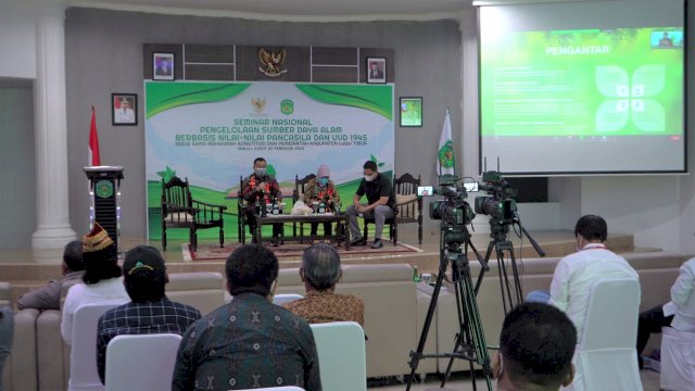 Pemerintah Kabupaten Luwu Timur bekerjasama dengan Mahkamah Konstitutional (MK) Republik Indonesia mengadakan Seminar Nasional Pengelolaan Sumber Daya Alam berbasis Nilai-Nilai Pancasila dan UUD 1945.