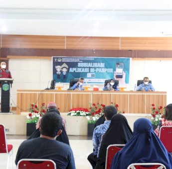 Bupati Luwu Timur Hadiri Sosialisasi Aplikasi M-Paspor