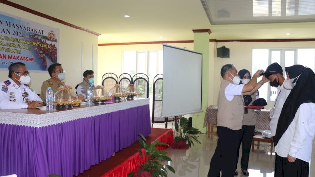 Sebanyak 120 orang yang terdiri dari Nelayan dan Awak Kapal di Luwu Timur mengikuti Pelatihan Basic Safety Training.