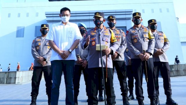 Kapolri Jenderal Pol Listyo Sigit Prabowo dan jajaran saat kunjungan ke Garuda Wisnu Kencana (GWK) Cultural Park, Bali, Kamis (05/05/2022). (Istimewa)