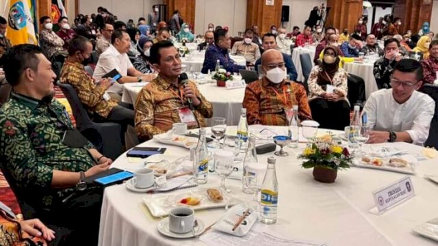 Gubernur Kepri, Ansar Ahmad (dua dari kiri) saat menghadiri Rakernas APPSI di Hotel Discovery Plaza, Bali, Selasa (10/05/22). (Ist)