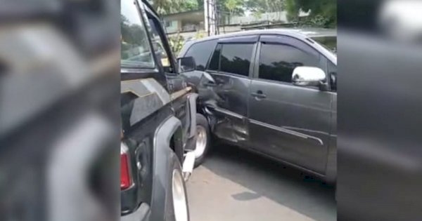 Sopir Mobil Tewas Akibat Hantam Trotoar